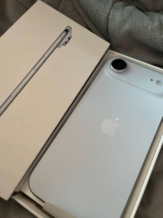 Айфон 17 Air 256gb sky blue