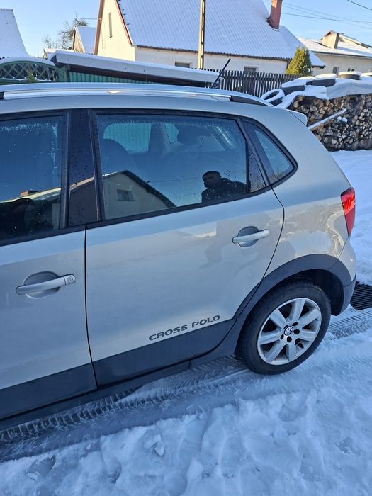 Drzwi błotnik klapa polo 6R