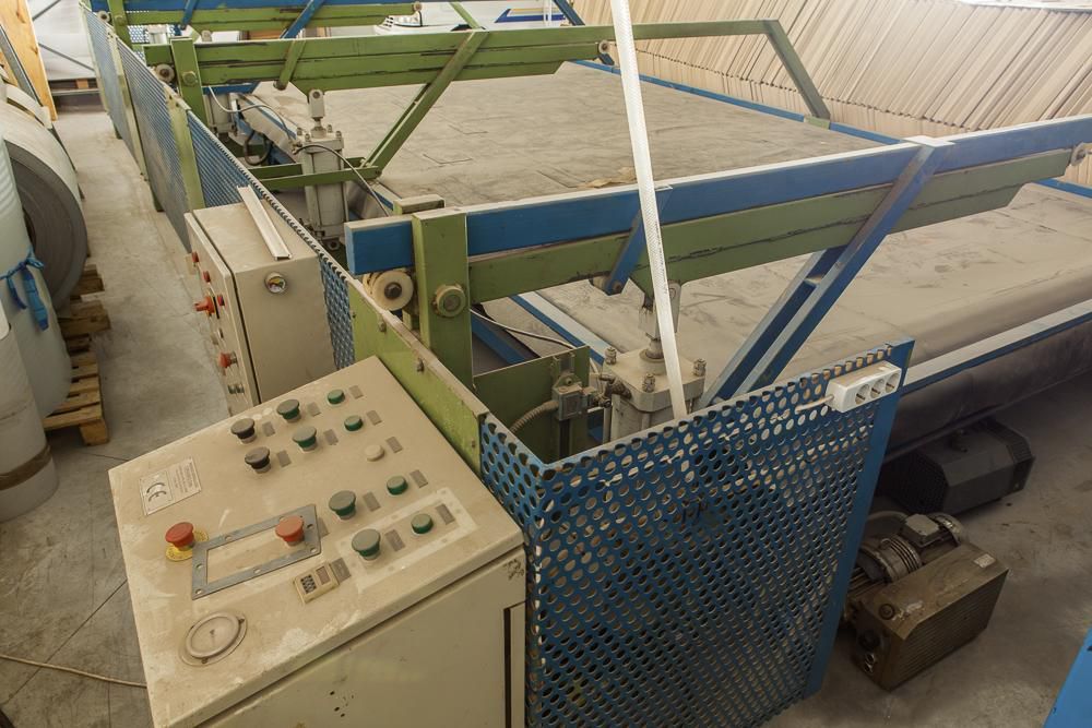 Prensa de Colagem com membrana a vácuo