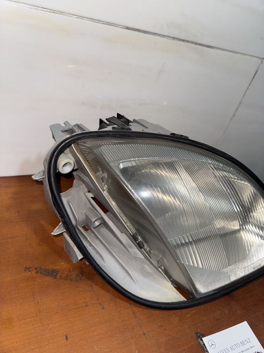 Otica/farol direito mercedes slk r170