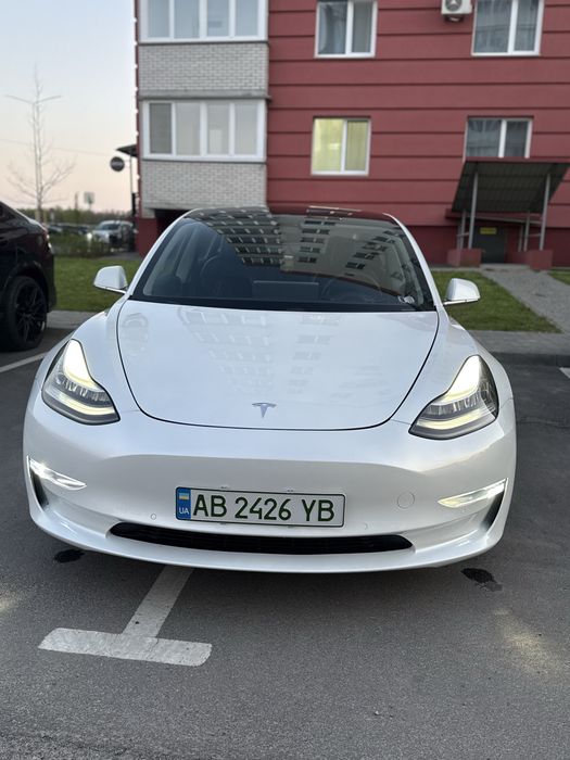 Продам Tesla Model 3
