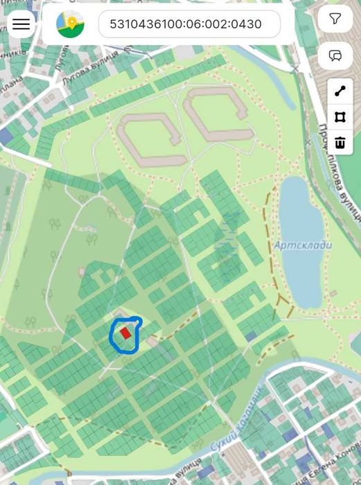 Земельна ділянка біля Центру на Озерному[]