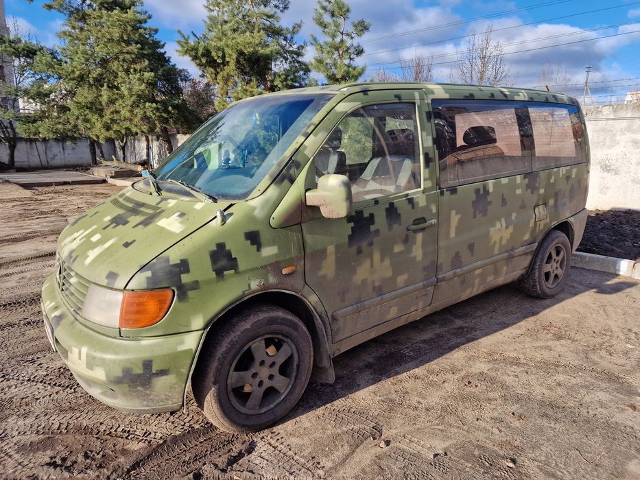 Автомобіль Mercedes-Benz  Vito