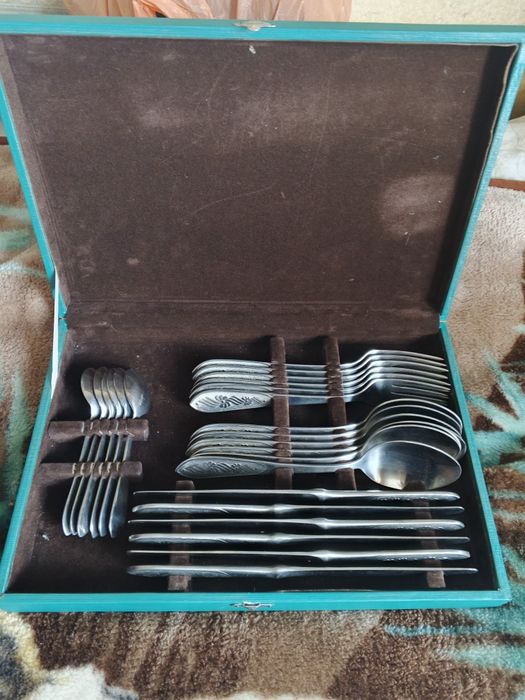 Набір столових предметів