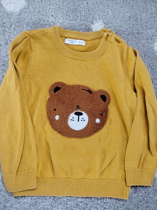 Sweter z misiem roz 86