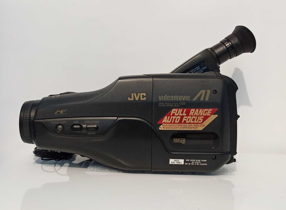 Видеокамера JVC GR-A1E