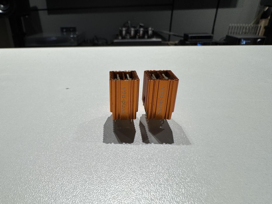 Дискретные операционные усилители Burson Audio V7 Classic (ОУ / Op-Amp)