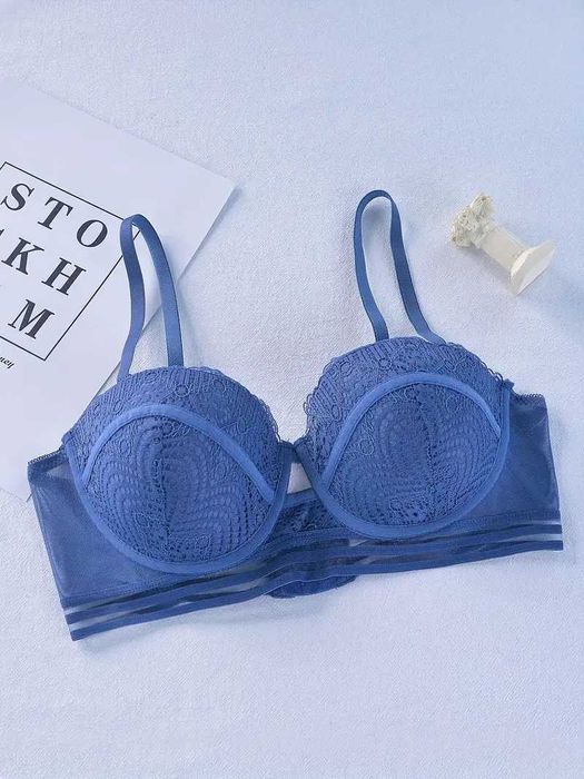 Бюстгальтер новий 90В