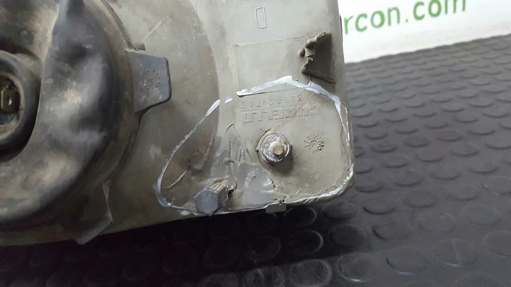 FAROL DIREITO PEUGEOT BOXER CAJA CERRADA (RS 3000) (330/333) 2007 ->) HDI (330)