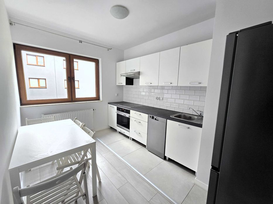 GRABISZYŃSKA, 2 POKOJE + OSOBNO KUCHNIA, 46 m2, duży balkon, dostępne od zaraz, możliwość domeblowania