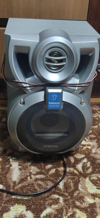 Музикальний центр SAMSUNG  MAX -ZB 450.