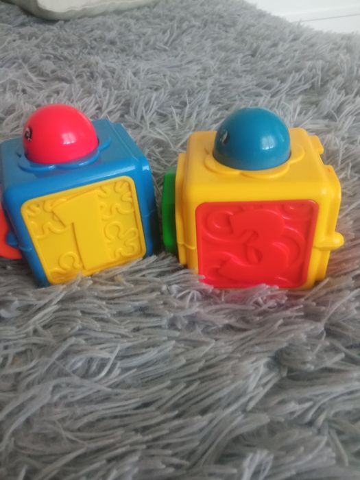 Klocki sensoryczne Mattel