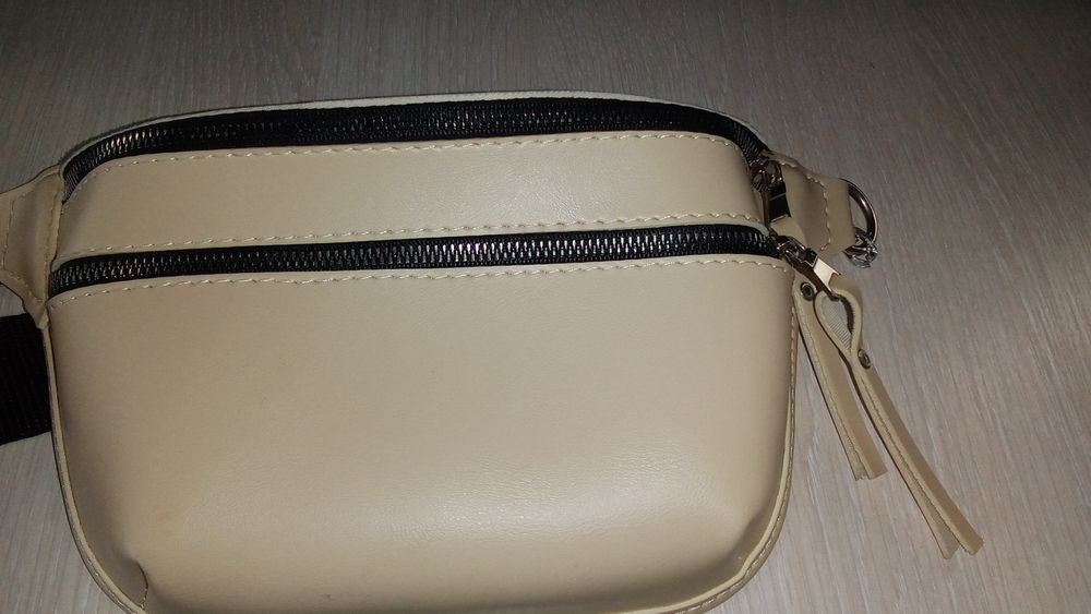 Нова сумочка (бананка)