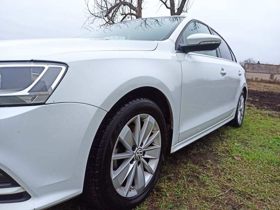 Volkswagen Jetta 2016, 1,6tdi, МКПП, максимальна комплектація, без ДТП