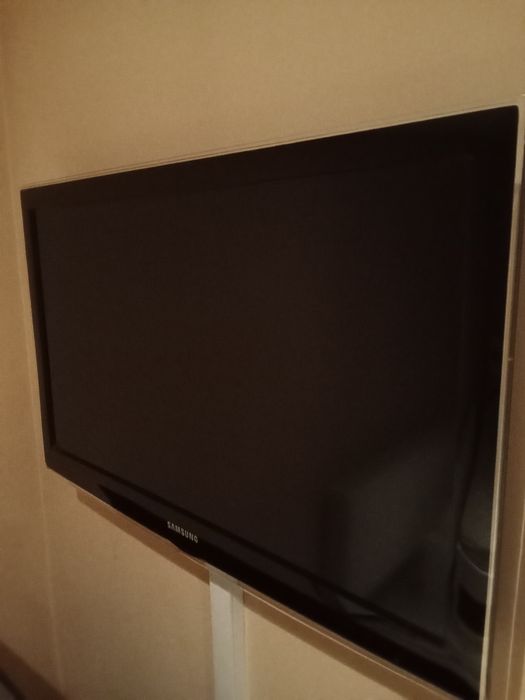 Телевизор Samsung 32
