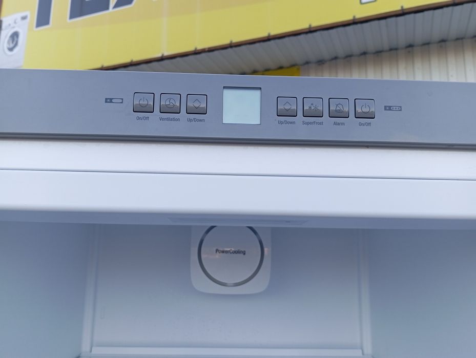 Холодильник Liebherr CNst 4813 No-Frost 200см INVERTER из Германии