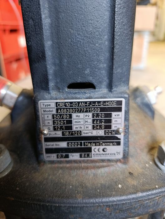 Pompa pionowa Grundfos CRE10-03 Silnik MGE90LD