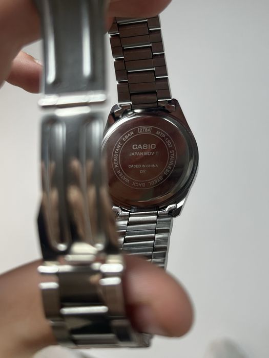 Casio MTP-1302 Silver/White/Pattern