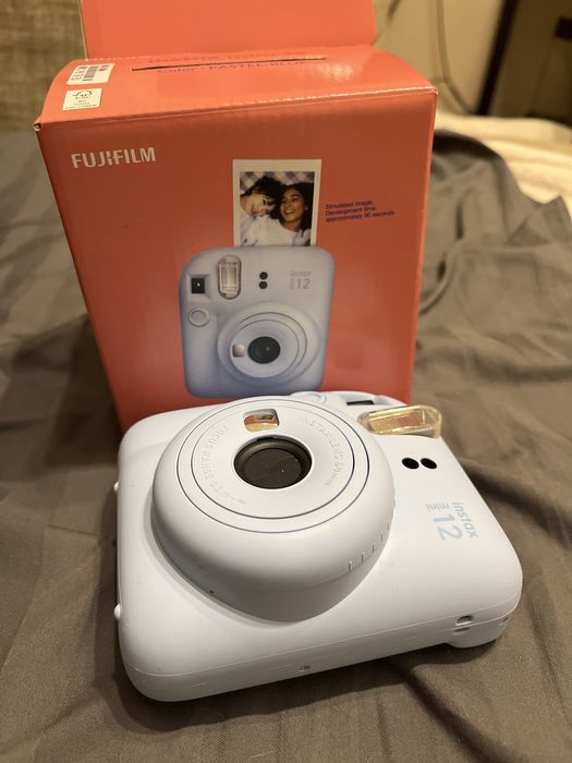 Instax mini 12  камера