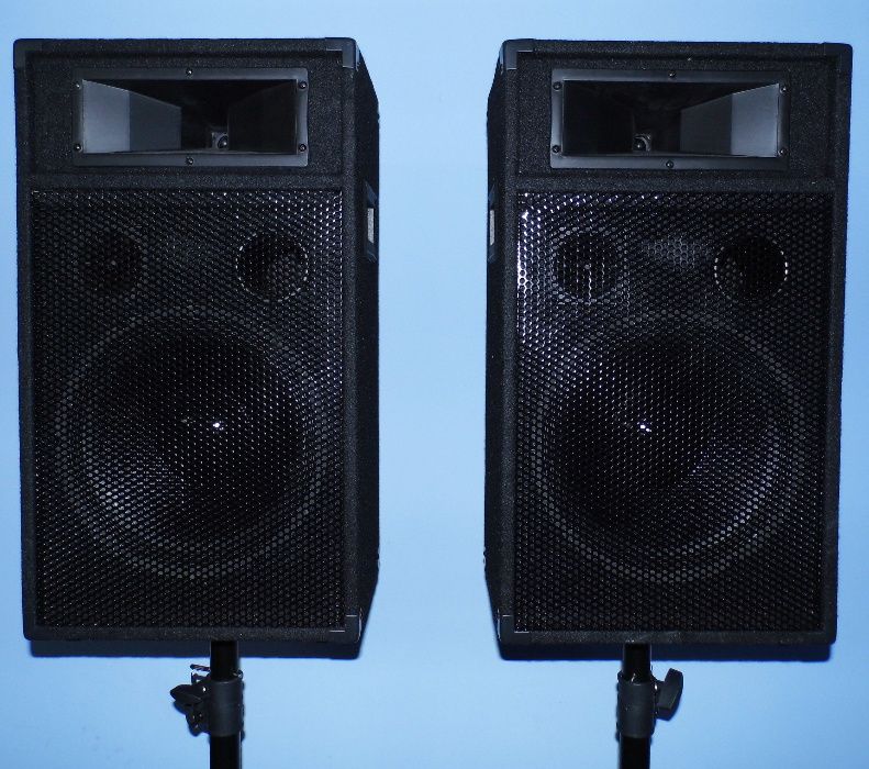 Zestaw Powermixer 2xKolumna 2xStatyw 2xPrzewody Mikrofon 1400W PL