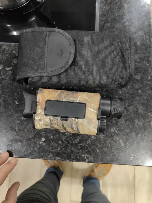 Monoculo visão noturna