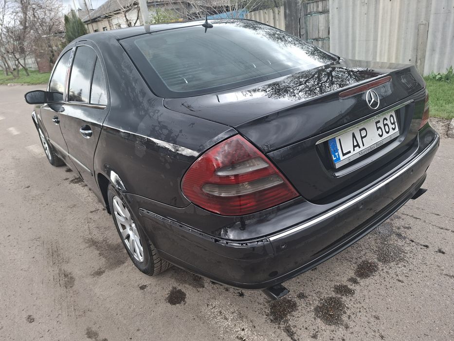 Мерседес  W211 E320 tdi.