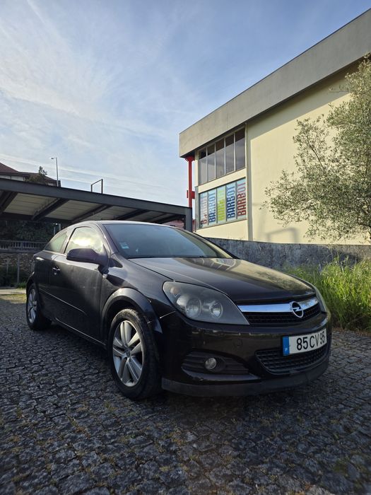Opel Astra H GTC 1.9Cdti 150CV