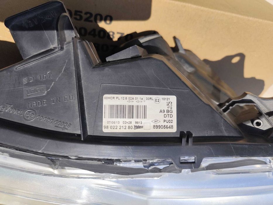 ÓTICA DIREITA Peugeot 208 – ano 2013