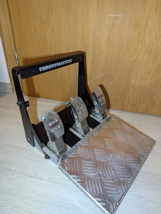 Игровой руль Thrustmaster T300 GTE PRO + ТН8А