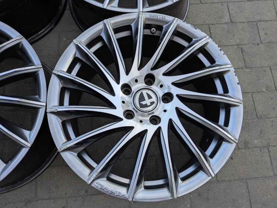5x120 ET38 18" BMW felgi aluminiowe marki Tomason model TN16.
