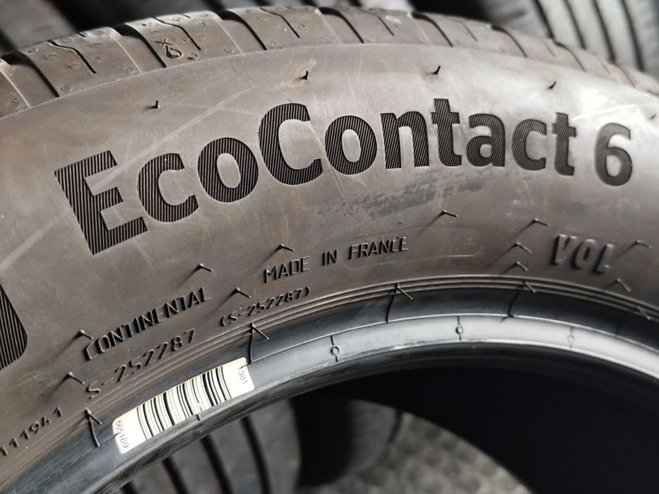 Резина, шины R-18 235/55 100V "Continental " EcoContact 6
