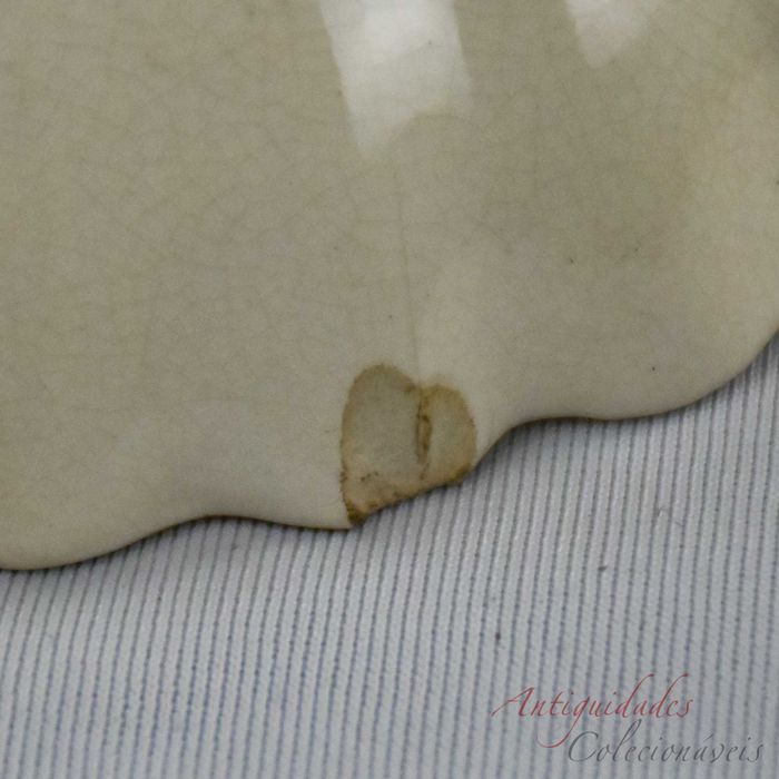 Conjunto de 2 conchas Porcelana Artibus flores e dourado