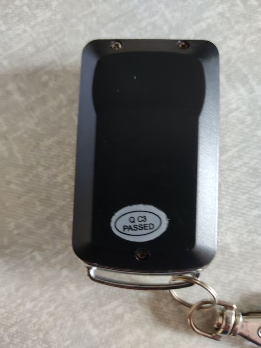 Comando de portão, novo.