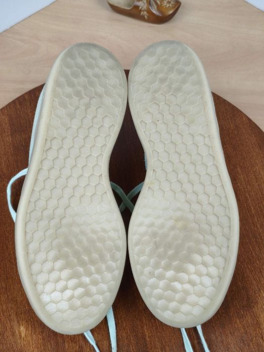Buty r. 38 Adidas Grand Court EG3977 damskie zamszowe