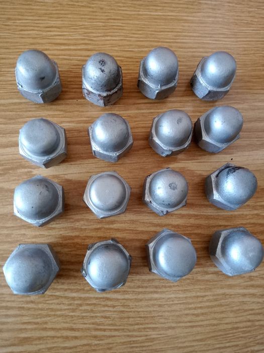 Гайка колісна на 21