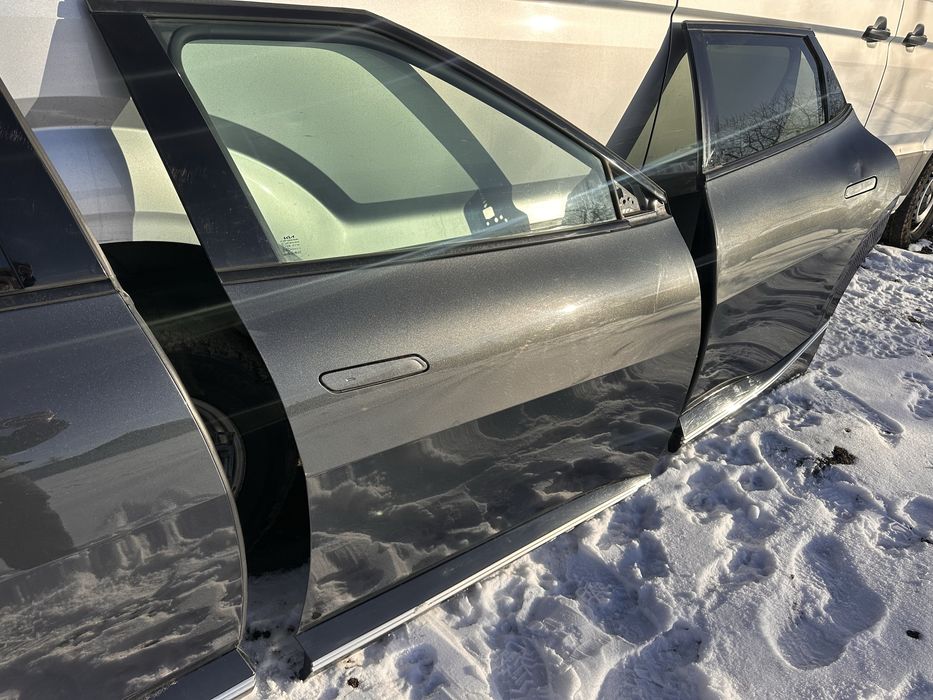 Дверка передня задня права ліва Kia EV6 AGT Wind