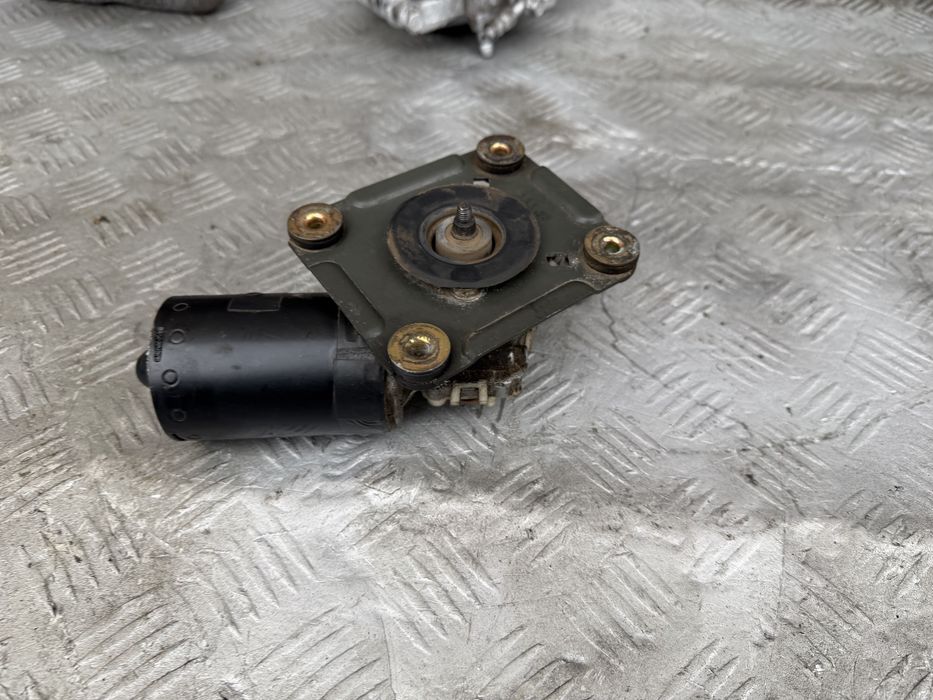 Моторчик дворников Ниссан террано 2 год 04 nissan terrano