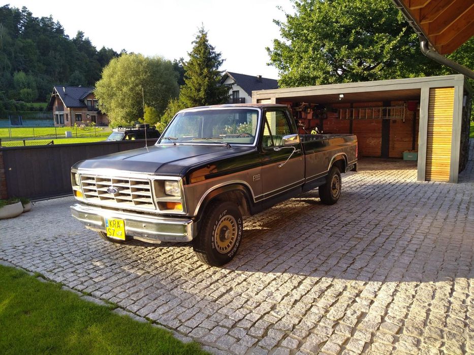 Ford F-150 1985r.