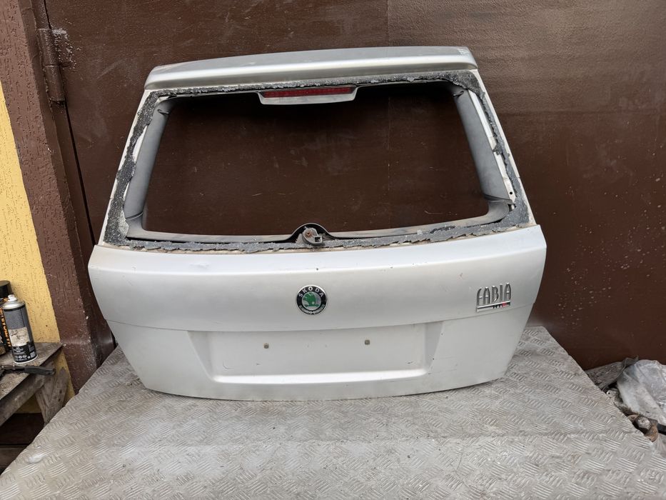 Крышка багажника ляда шкода фабия 2003год scoda fabia