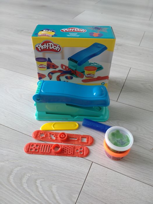 2 zestawy Play doh, playtive