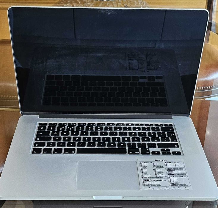 Computador Apple 15'' - MacBook Pro