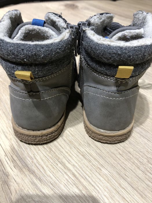 Buty zimowe dla chłopca rozmiar 24