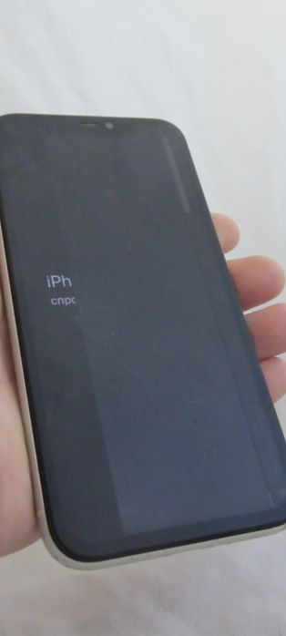 Apple iPhone 11 White
 

 

 

Телефон в напів робочому  стані.

Він з