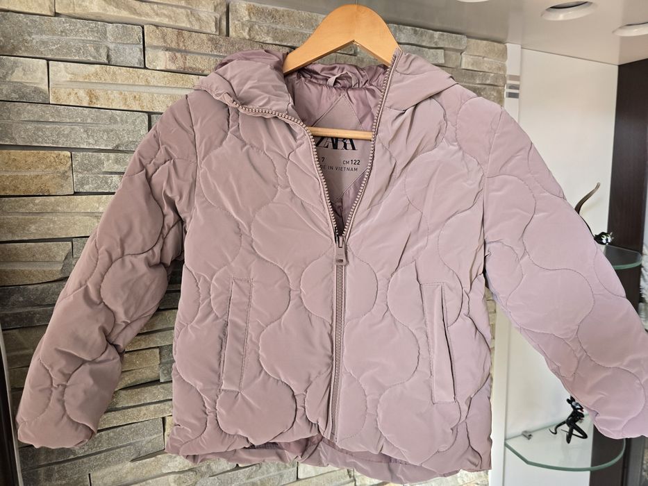 Куртка Zara , 122 см