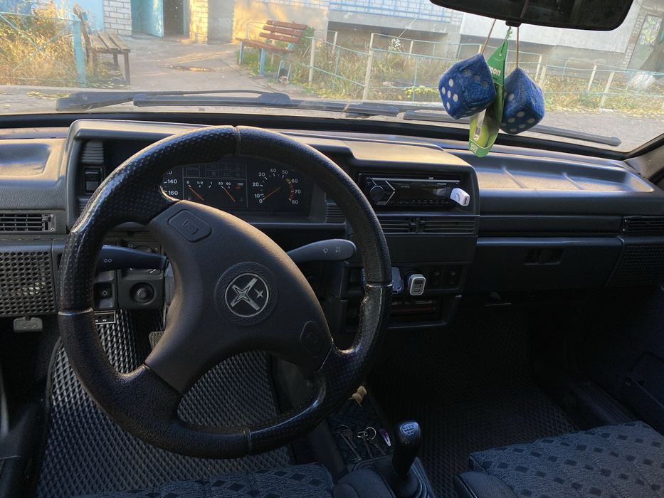 Продам машину Ваз 2199