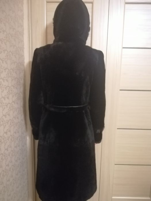 Продаю шубу из мутона