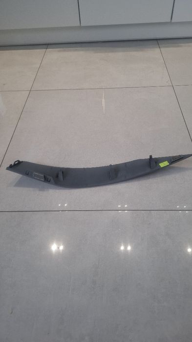 Listwa lewa pod lampę Nissan Qahaqai j12