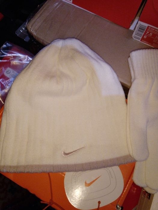 Nike komplet damski czapka z rękawiczkami nowe oryginalne