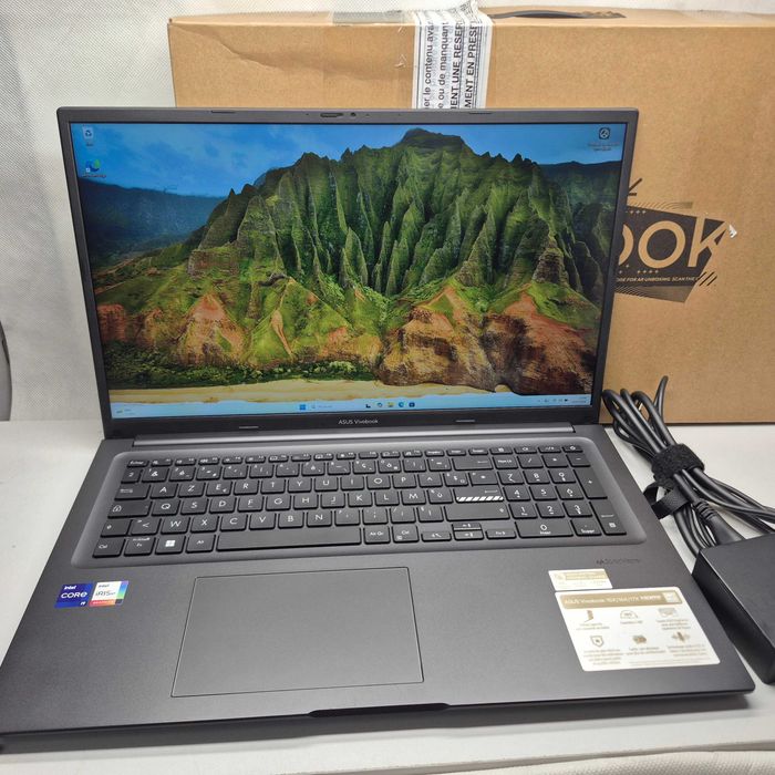 Laptop Asus Vivobook K3704V 17,3 " i9-13900H 16 RAM 1 TB SSD Win 11; Komis Jasło Igielna