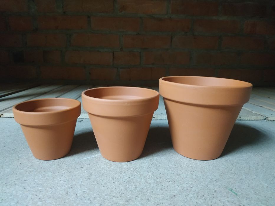 Горщики(вазони) для квітів